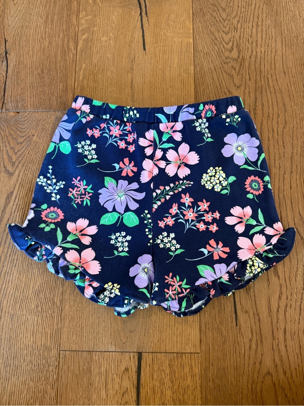 TBBC Size 8 Navy Floral Ruffle Hem Shorts